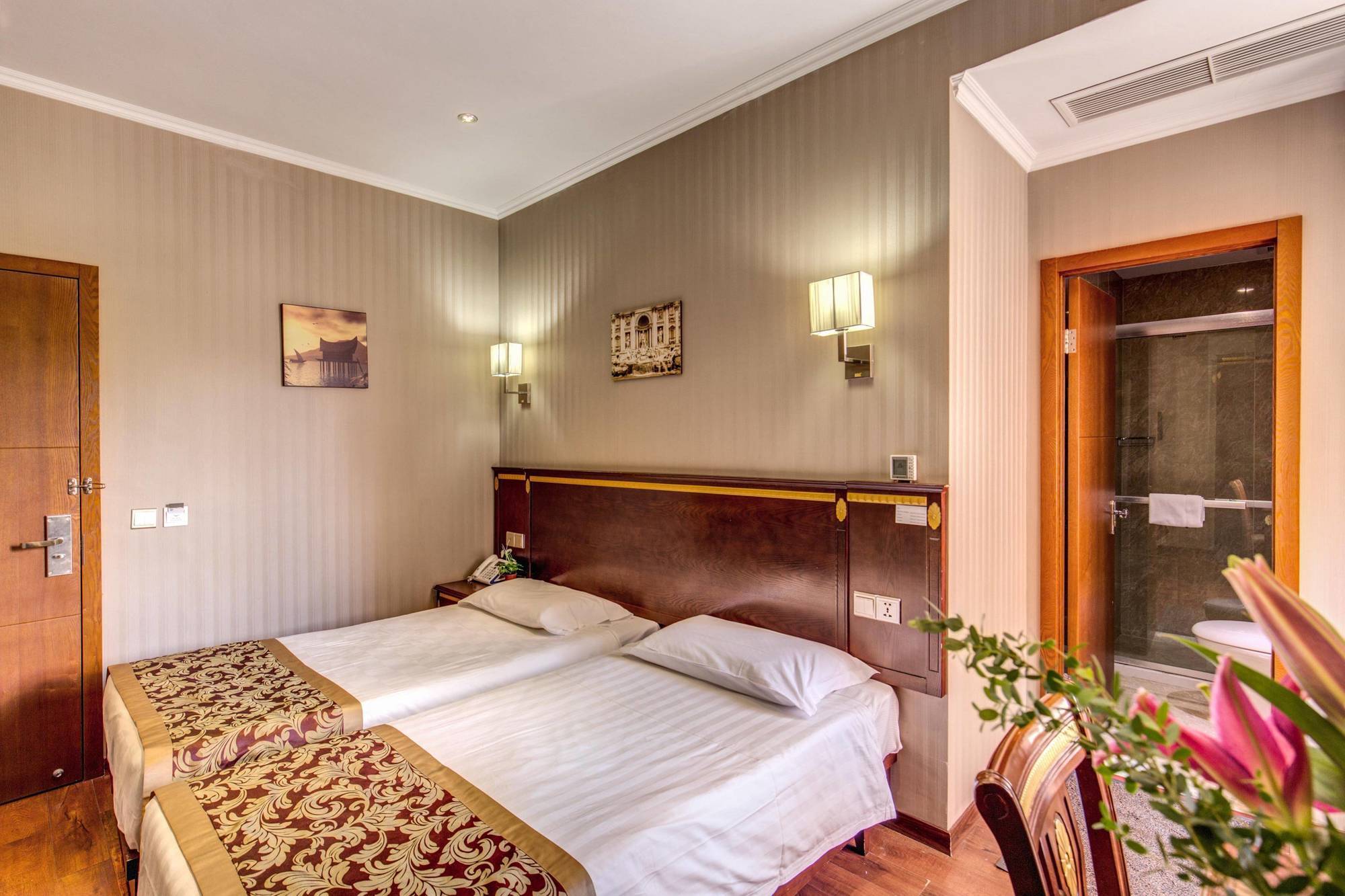 Hotel Rome Love